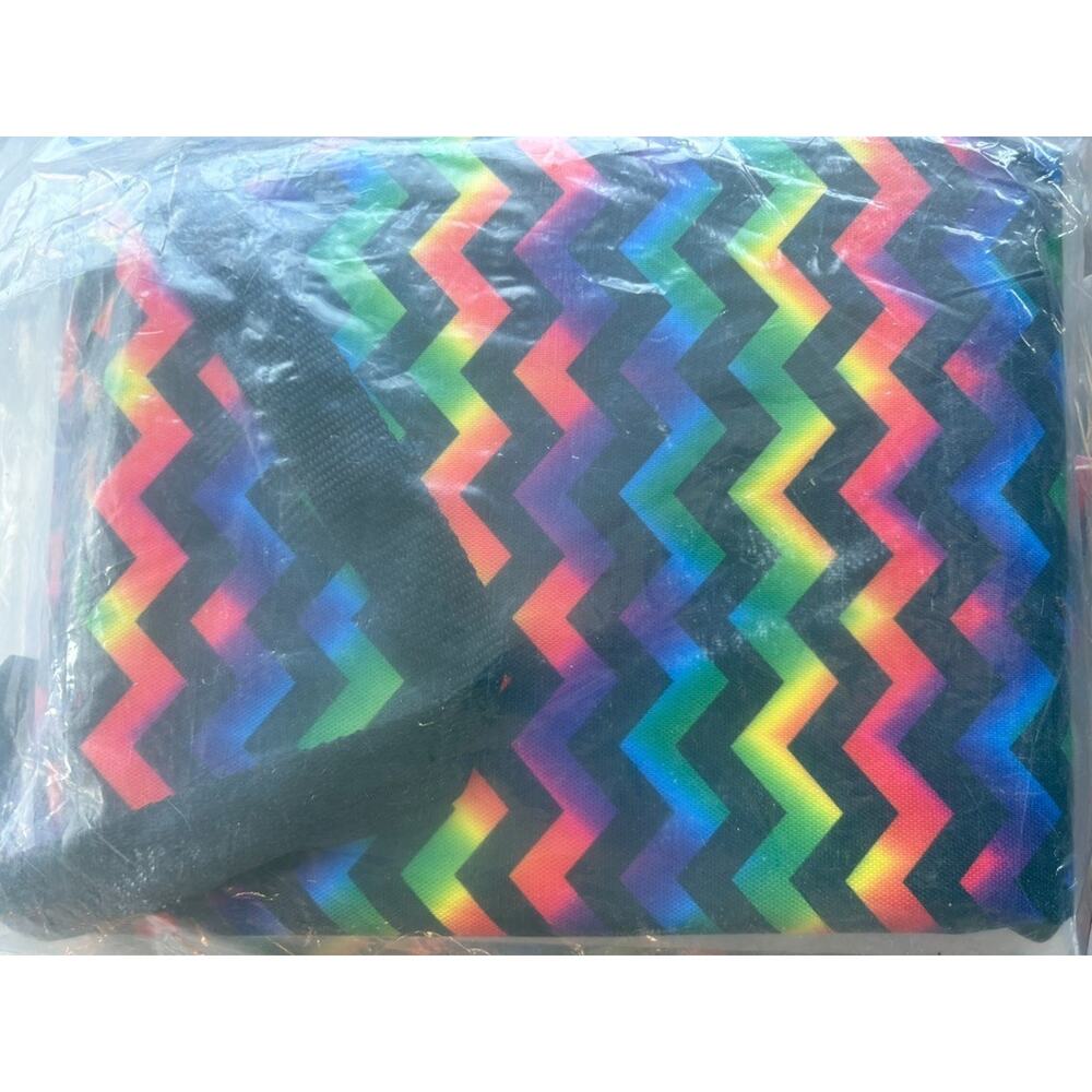 Showpro Nylon Sheep Mesh Butt Blanket Rainbow Chevron Medium 106-135 lbs